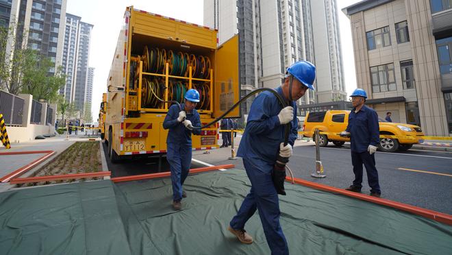 萨默尔：当时无法说服克罗斯留队，目前看来转会皇马对他并不糟糕